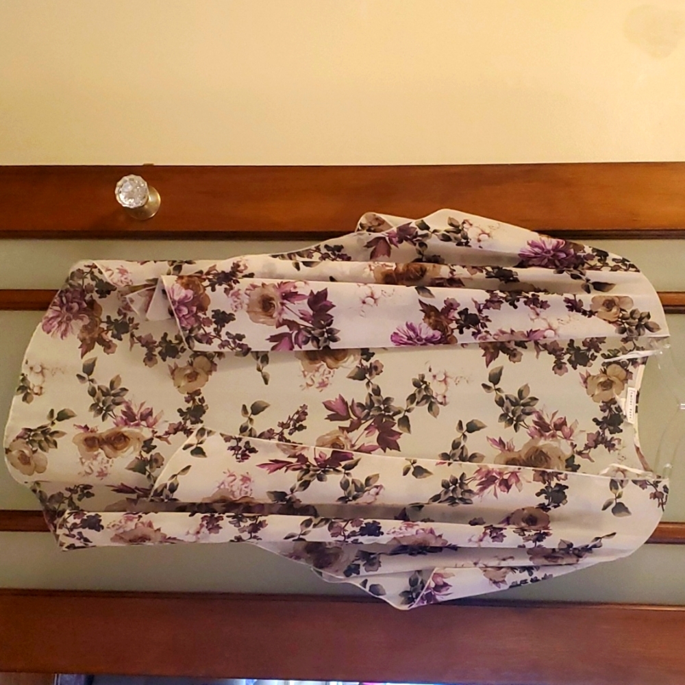 Emory Park floral kimono